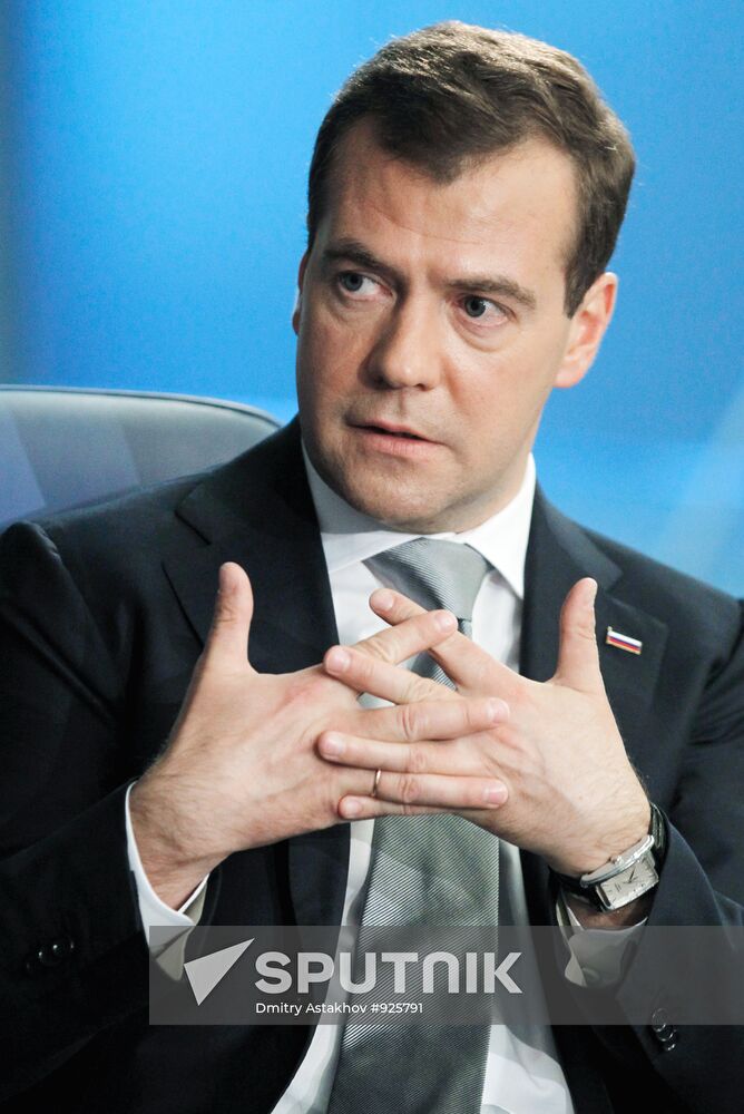 Dmitry Medvedev gives interview to The Financial Times