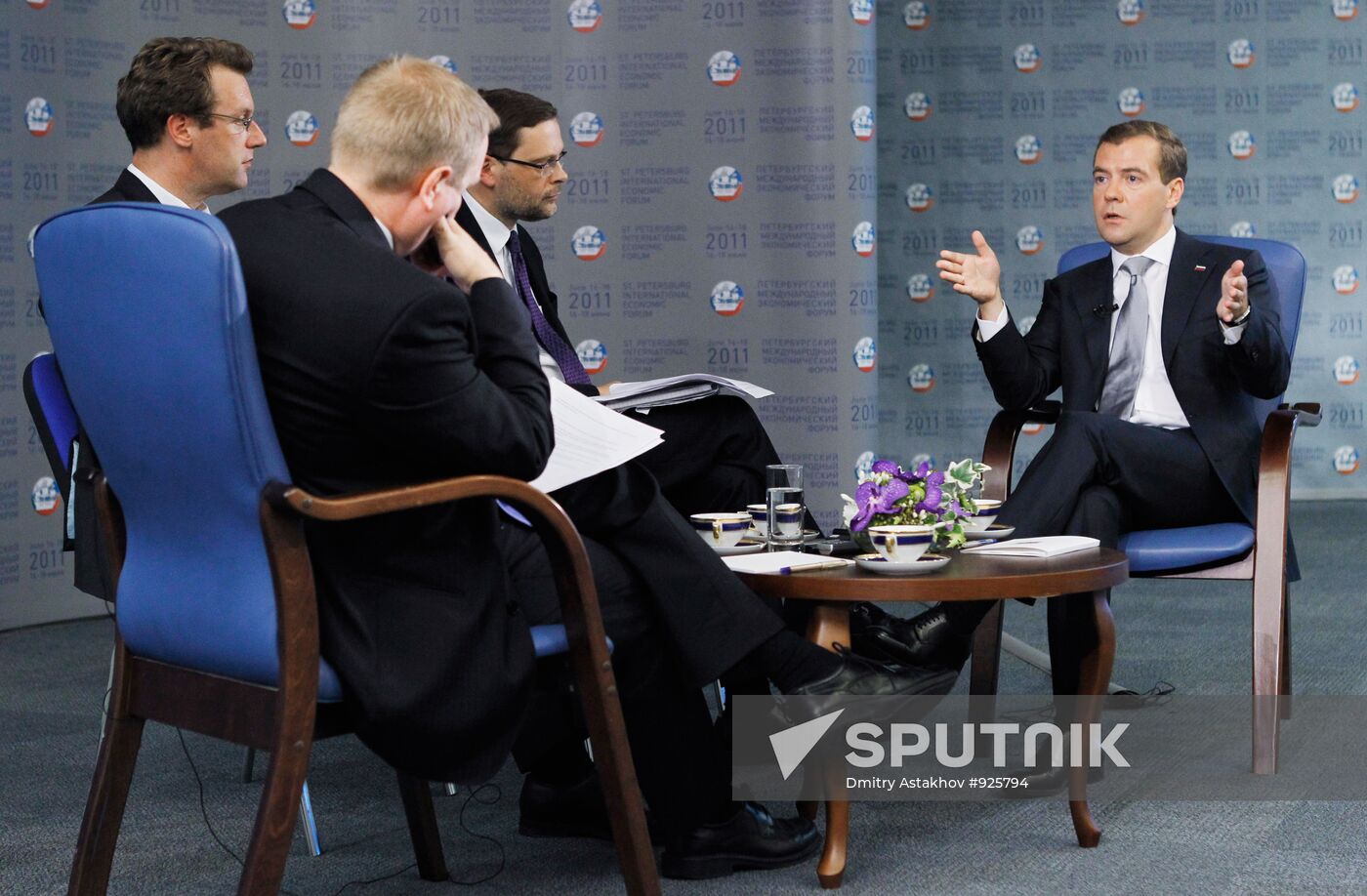 Dmitry Medvedev gives interview to The Financial Times