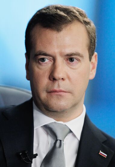 Dmitry Medvedev gives interview to The Financial Times