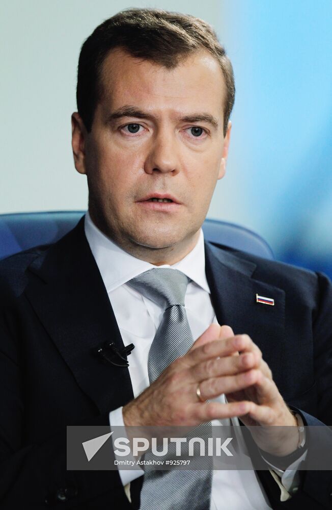 Dmitry Medvedev gives interview to The Financial Times