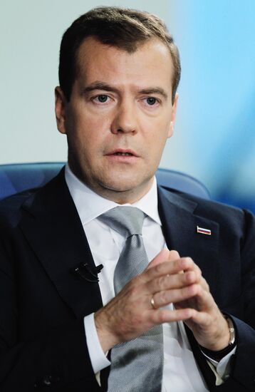 Dmitry Medvedev gives interview to The Financial Times