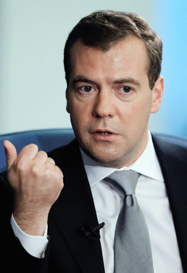 Dmitry Medvedev gives interview to The Financial Times