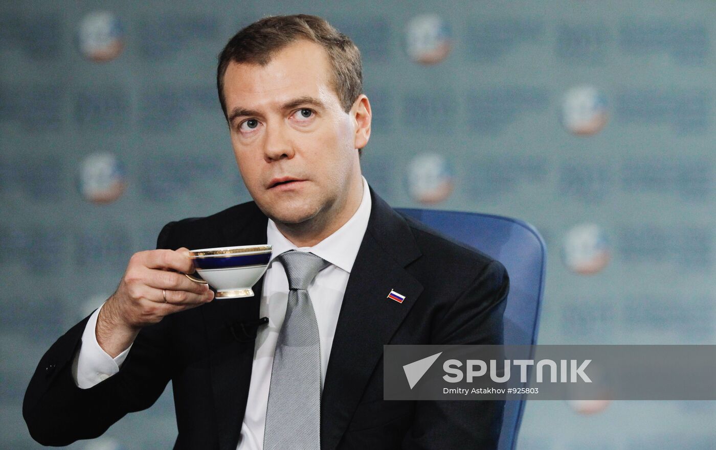 Dmitry Medvedev gives interview to The Financial Times
