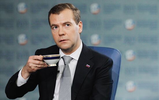 Dmitry Medvedev gives interview to The Financial Times