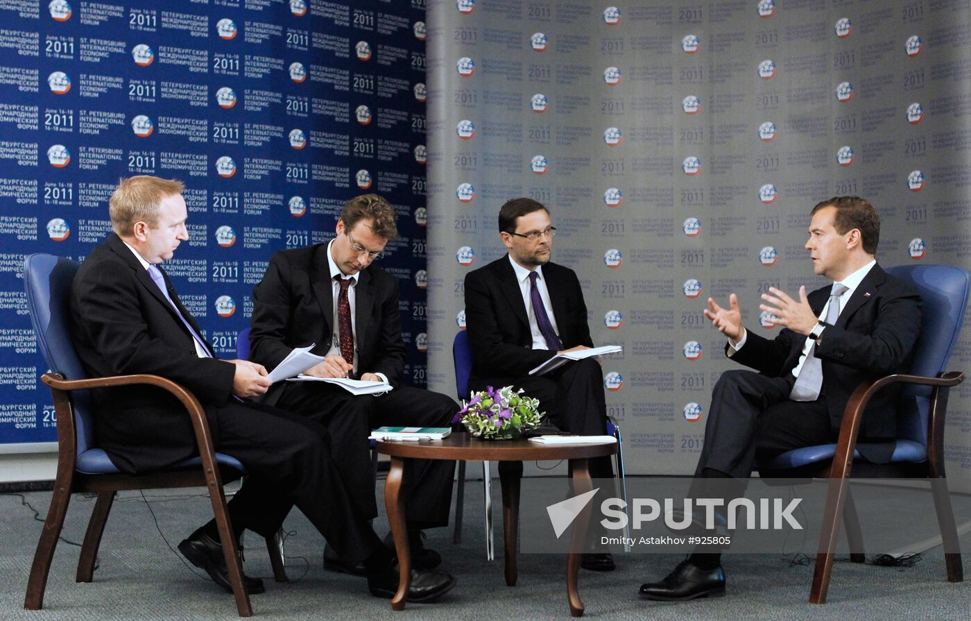 Dmitry Medvedev gives interview to The Financial Times