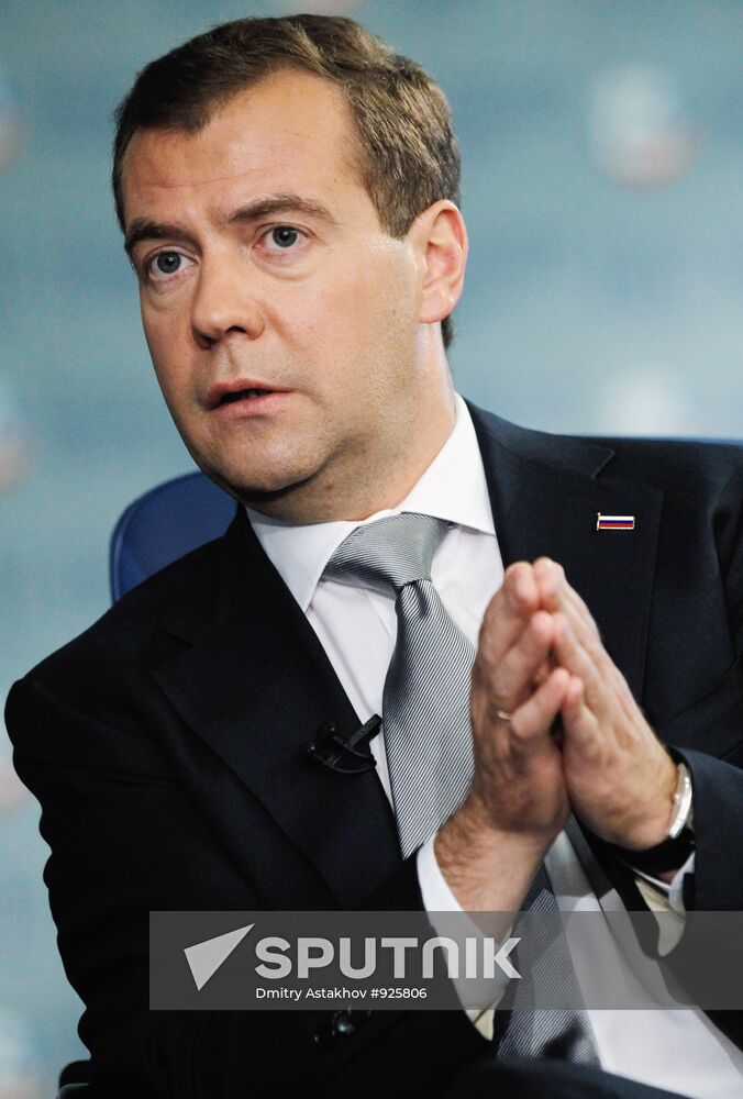 Dmitry Medvedev gives interview to The Financial Times