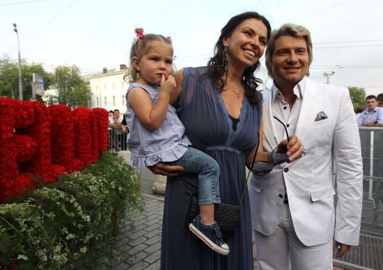 Natalya Sindeeva, Nikolai Baskov