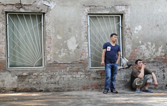 Migrant workers move into old houses in central Moscow