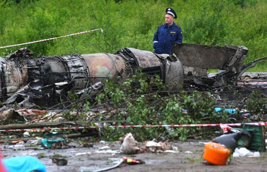 TU-134 passenger plane crashes in Karelia