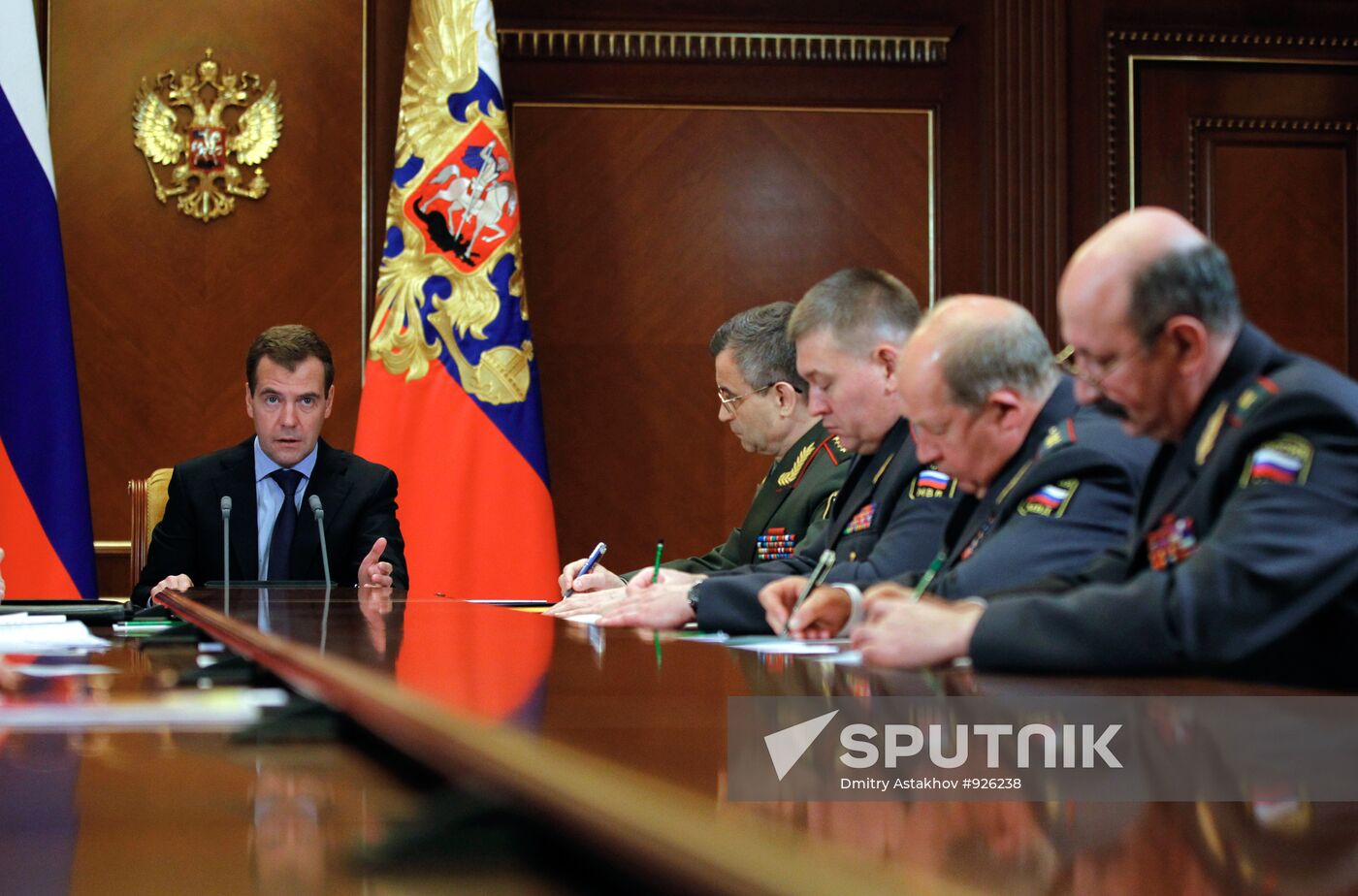 Dmitry Medvedev meets top officials of Russian Interior Ministry