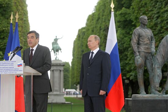 Vladimir Putin visits Paris