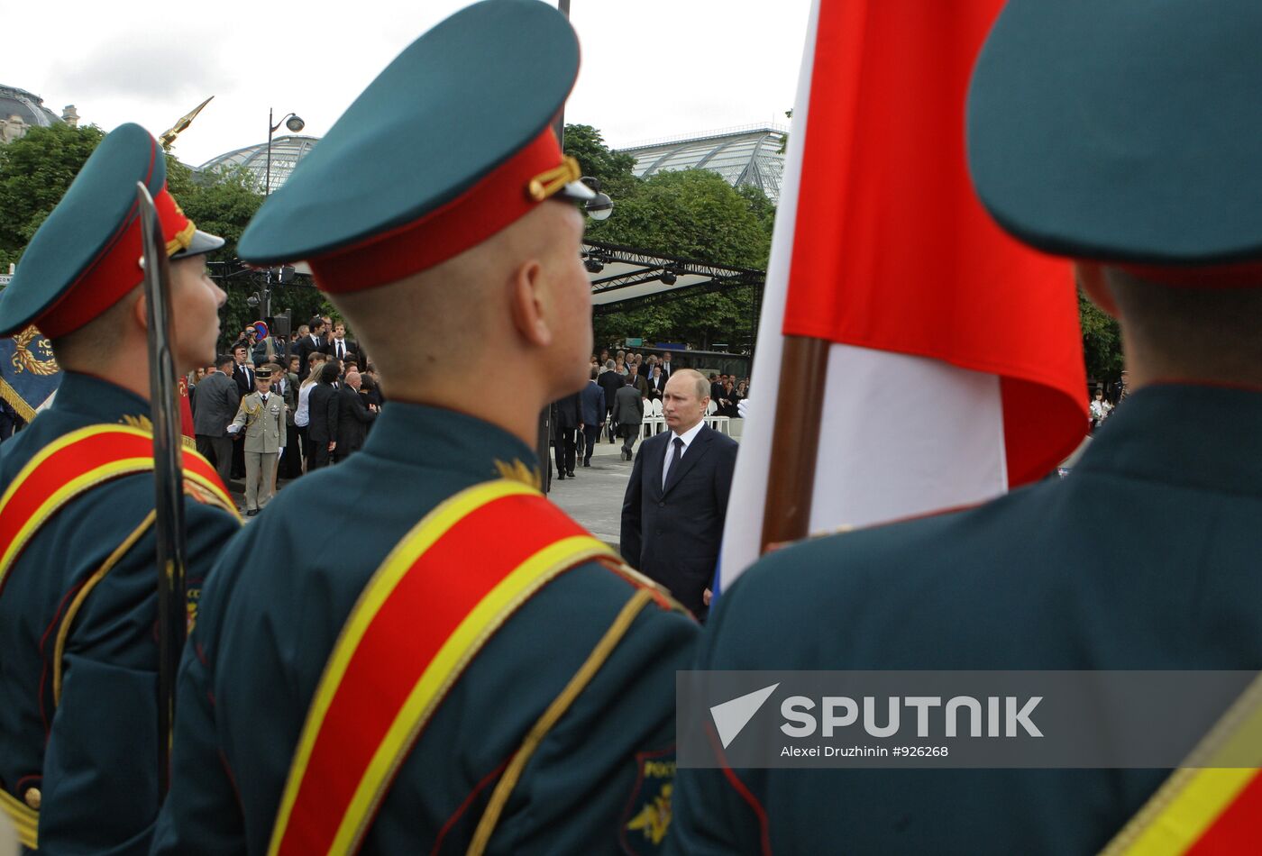 Vladimir Putin visits Paris