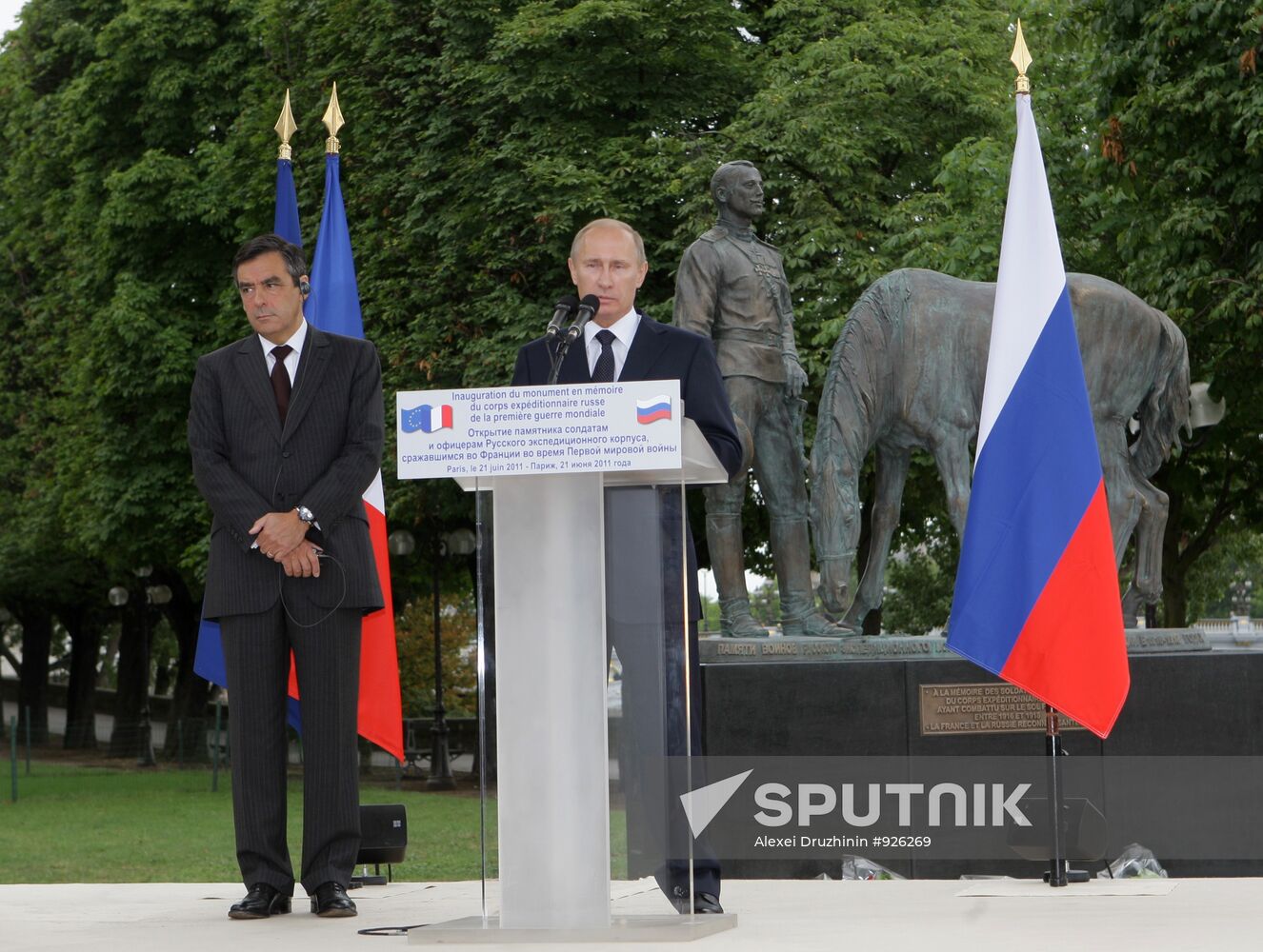 Vladimir Putin visits Paris