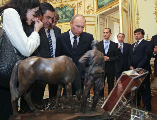 Vladimir Putin's visit to Paris