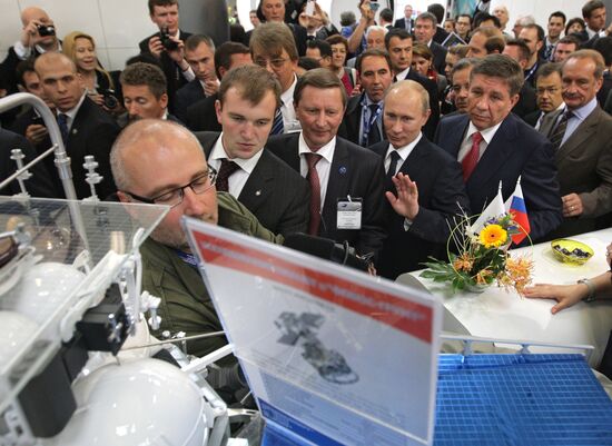 Vladimir Putin's visit to Paris