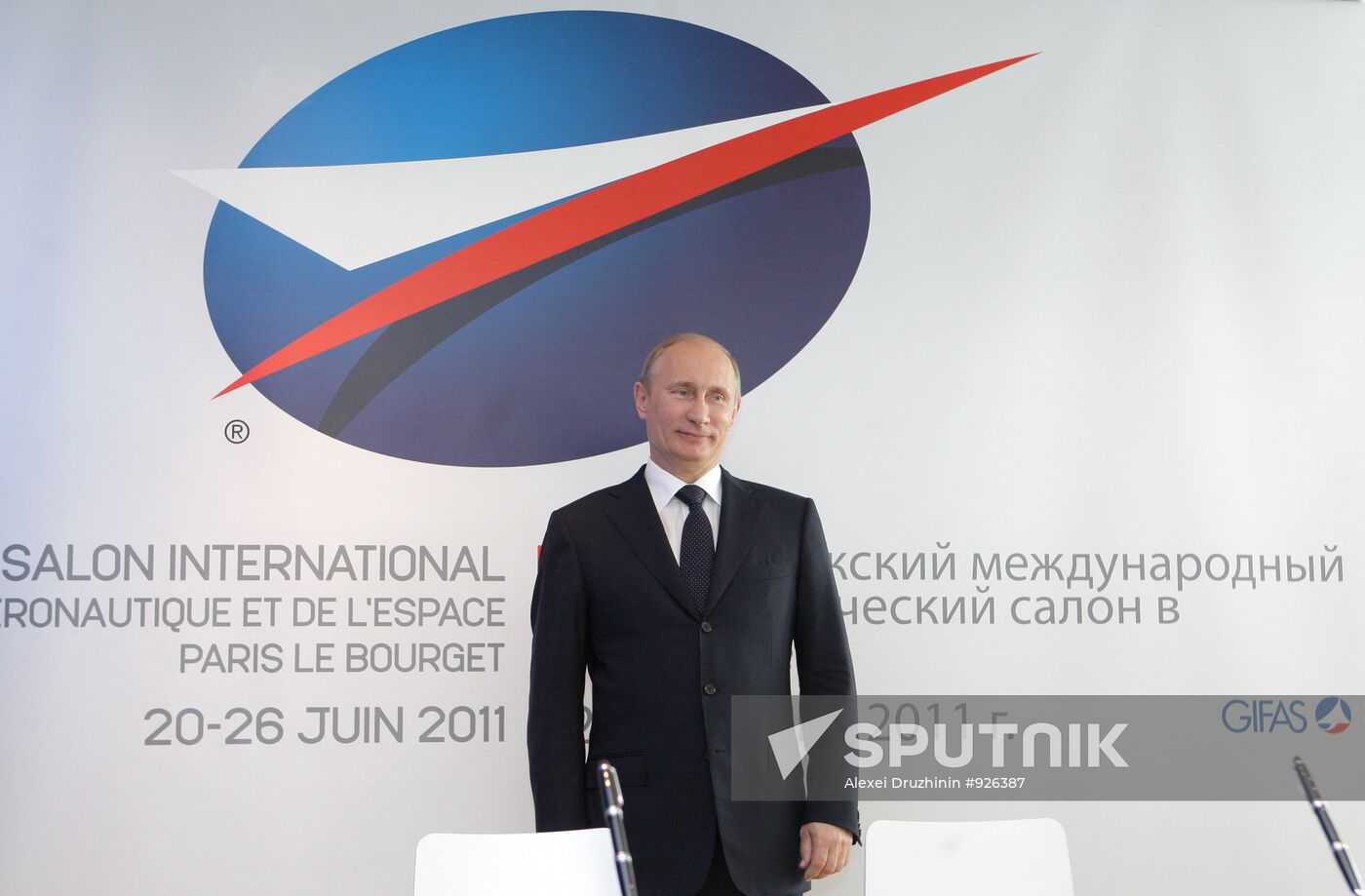 Vladimir Putin's visit to Paris