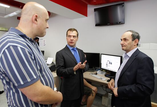 President Medvedev visits Moscow News