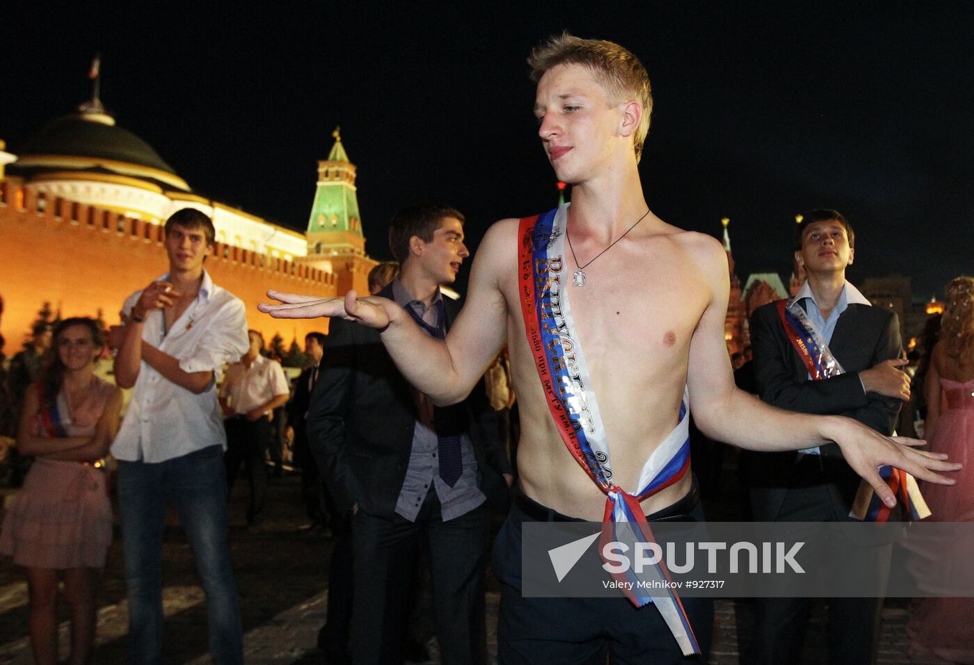 Graduation prom, Moscow's Red Square