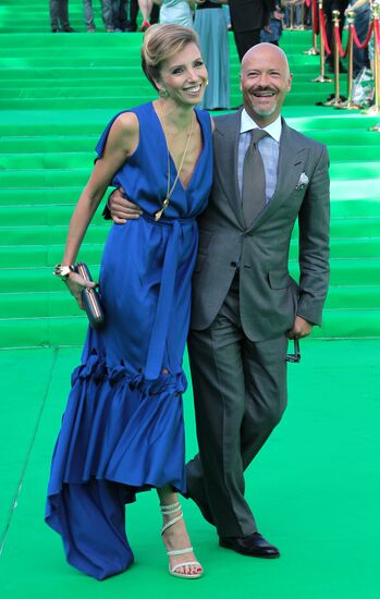 Fyodor Bondarchuk with wife Svetlana