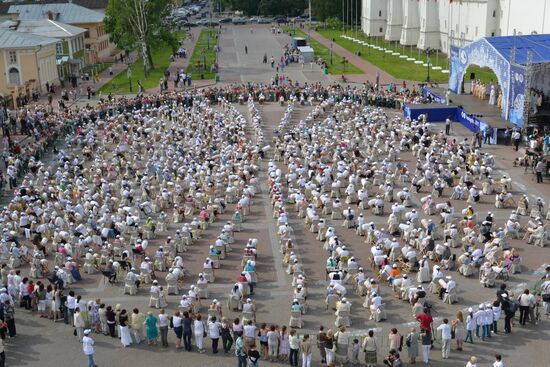 Record in lace-weaving, Vologda