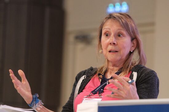 Esther Dyson