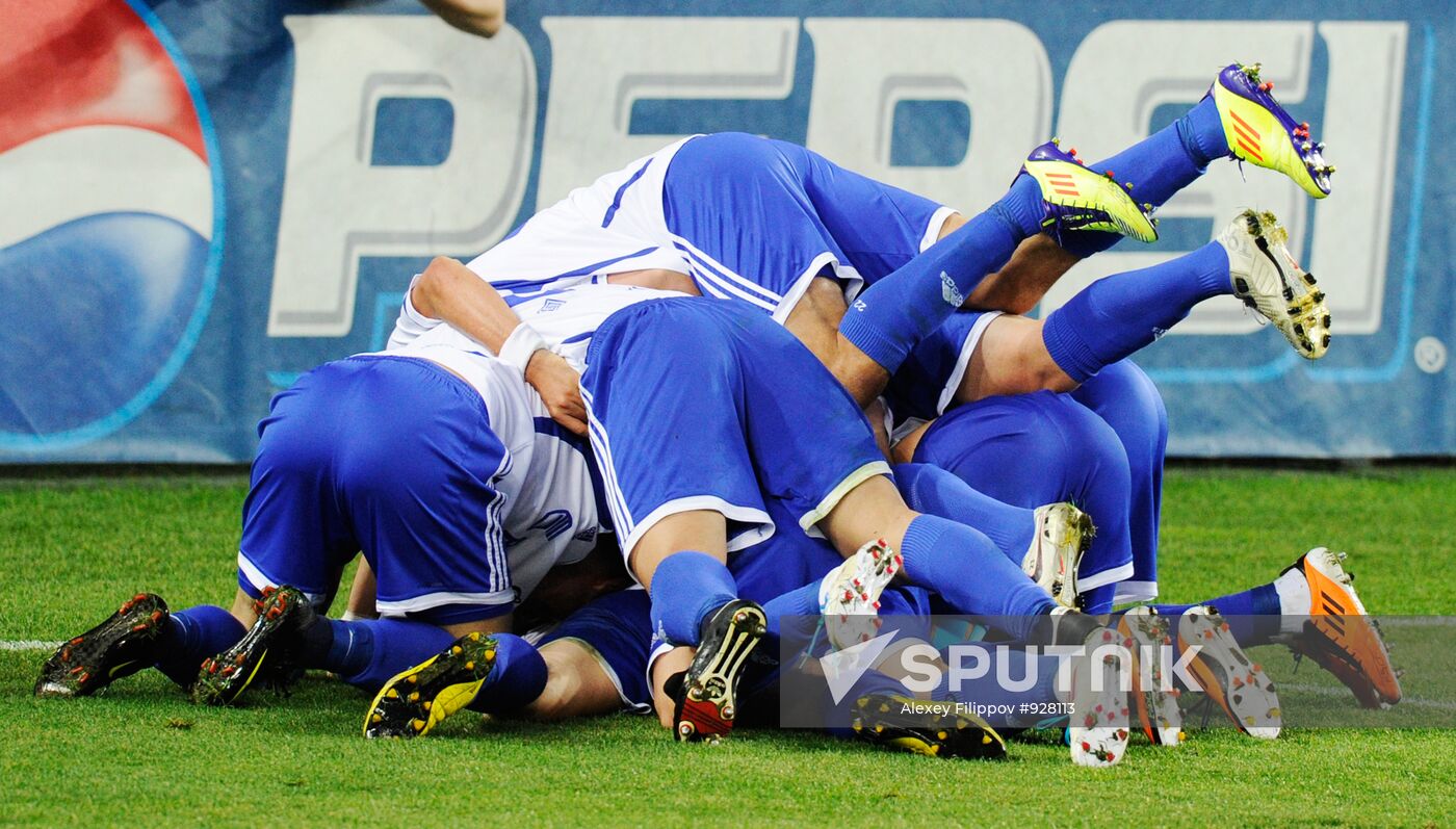 Football. RFPL. Match "Dinamo" - "Lokomotiv"