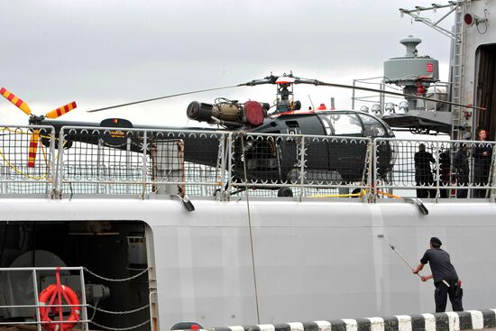 Preparations for Maritime Defense Show opening in St. Petersburg