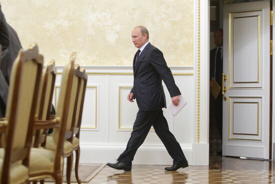 Vladimir Putin chairs Russian Government Presidium meeting