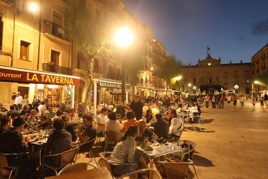 Foreign countries. Spain