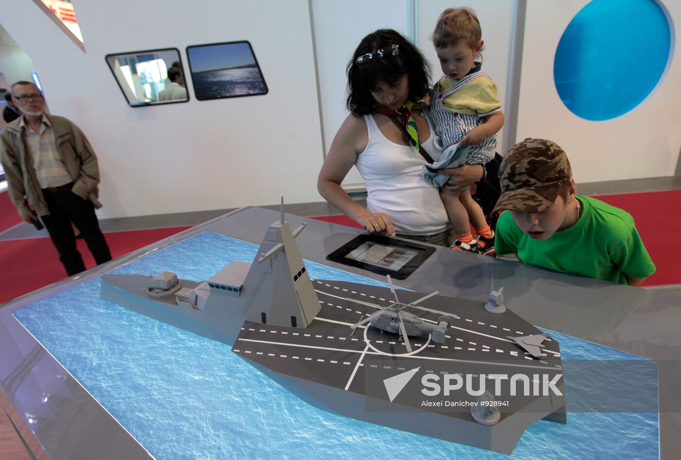 International Maritime Defence Show kicks off in St. Petersburg