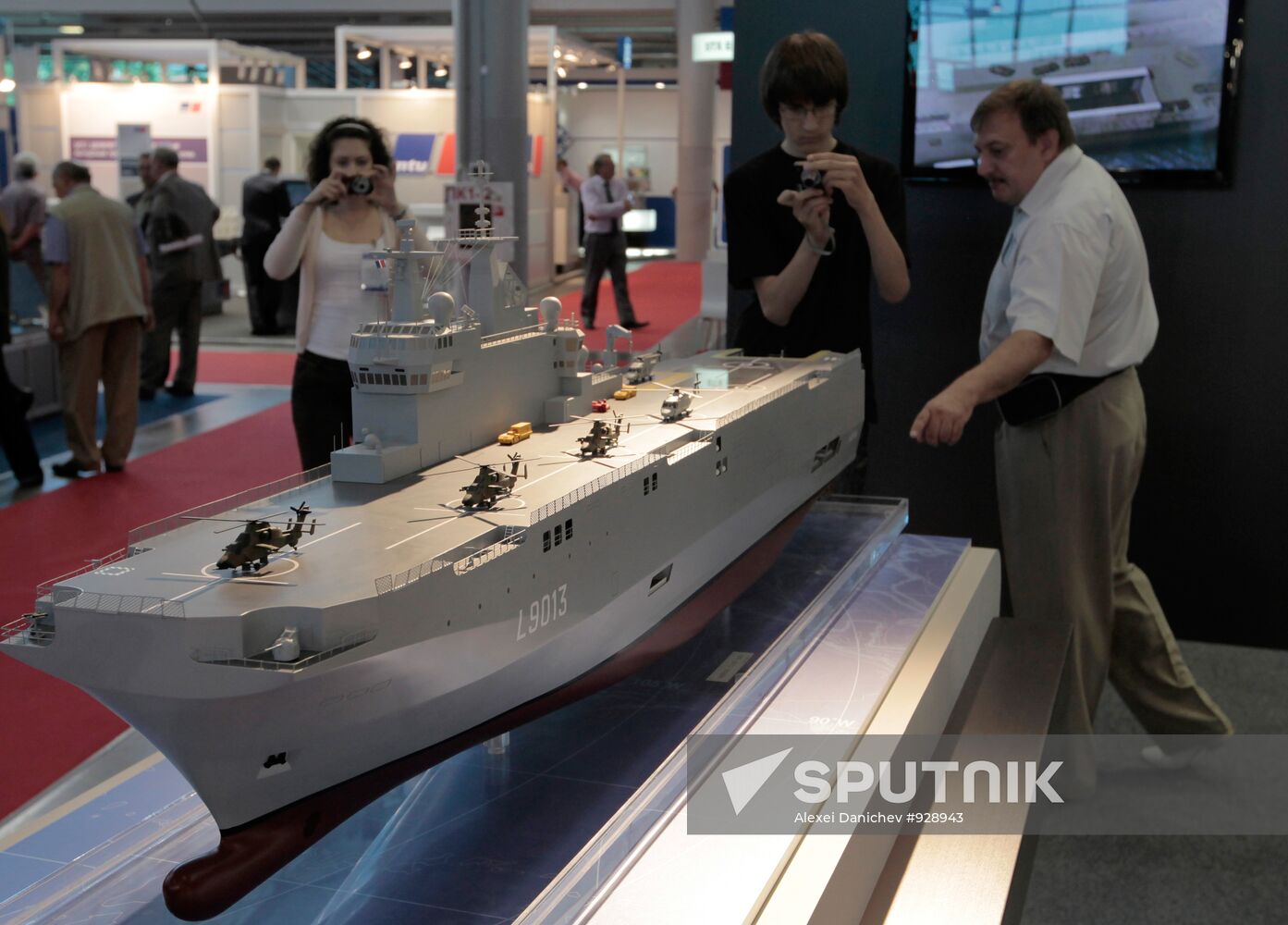 International Maritime Defence Show kicks off in St. Petersburg