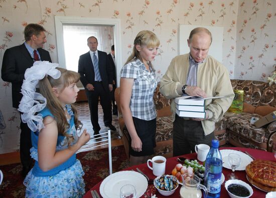 Vladimir Putin on working visit to Siberian Federal District