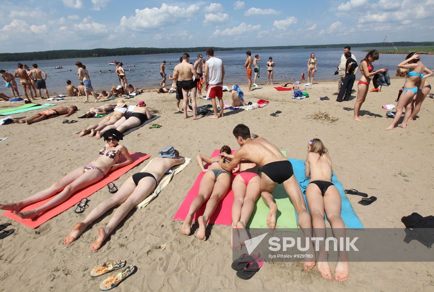 "Seliger 2011" educational youth forum opens