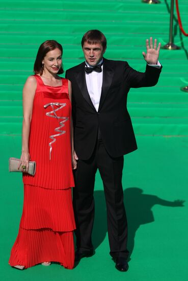 Vladimir Vdovichenkov with his wife Olga Filippova