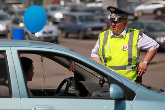 Blue Buckets movement rallies to mark traffic police anniversary