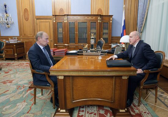 Vladimir Putin and Dmitry Mezentsev meet in Moscow