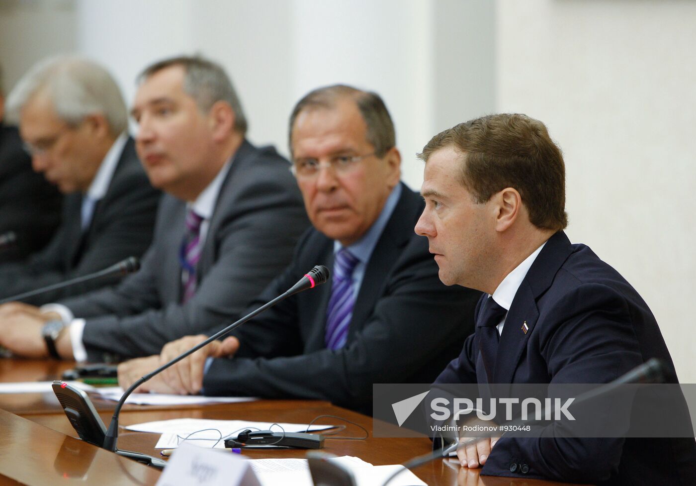 Dmitry Medvedev meets with members of Russia-NATO Council