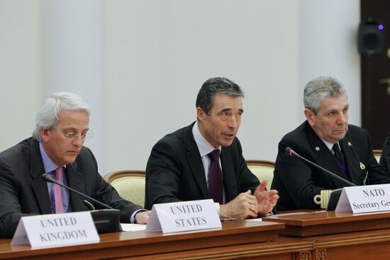 Dmitry Medvedev meets with members of Russia-NATO Council