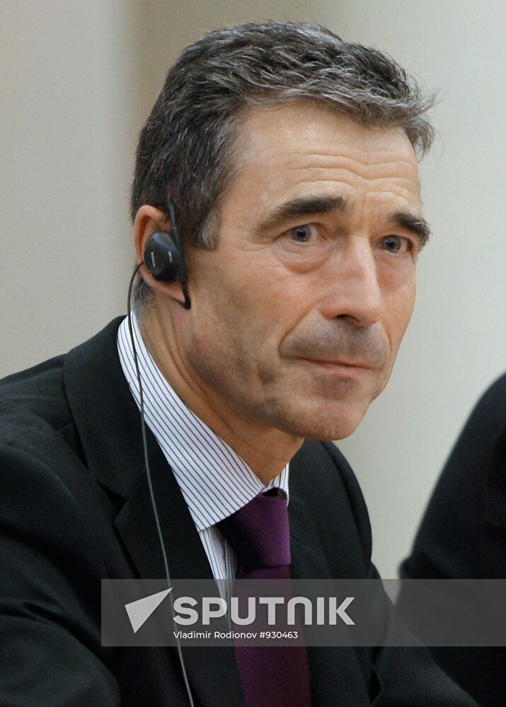 Dmitry Medvedev meets with members of Russia-NATO Council