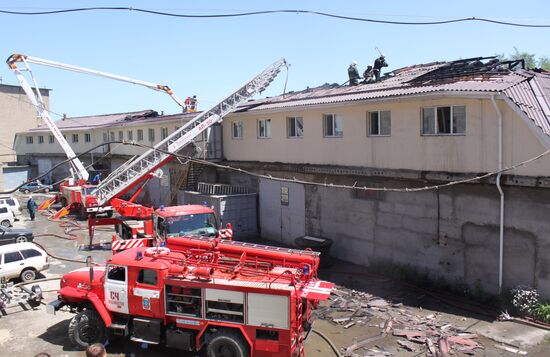 Major fire in office building in Vladivostok