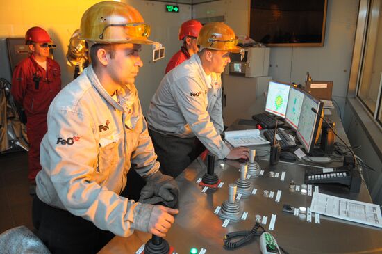 Preparing to pour out steel at main console of electric furnace