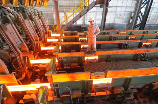 Engineer in charge of continuous casting machine
