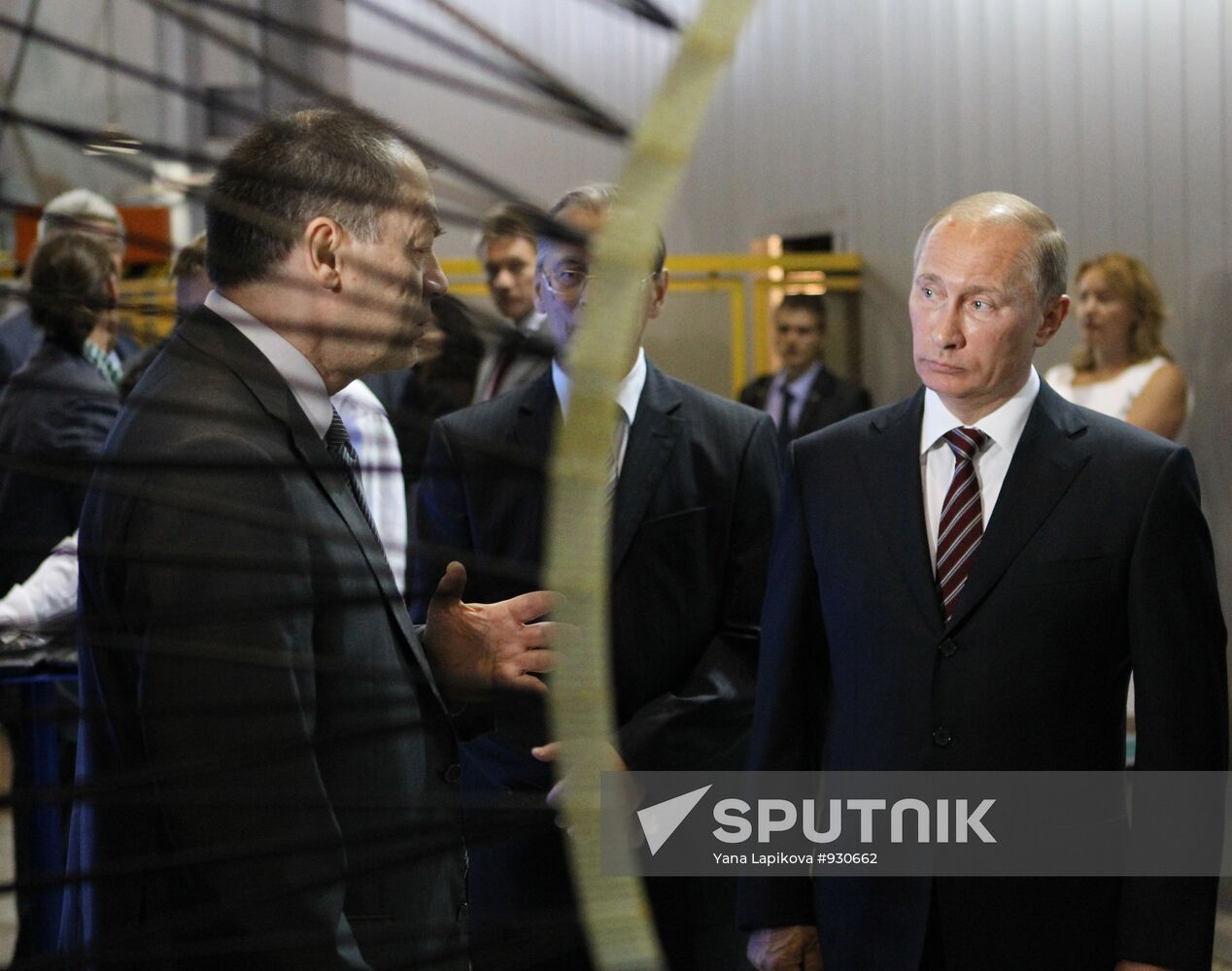 Vladimir Putin visits Joint Institute for Nuclear Research