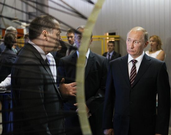 Vladimir Putin visits Joint Institute for Nuclear Research