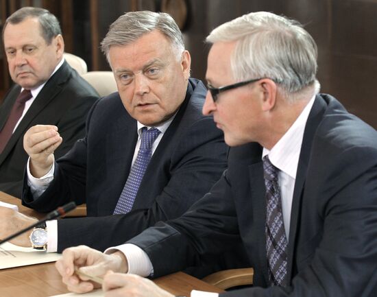 Alexander Shokhin and Vladimir Yakunin