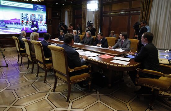Dmitry Medvedev holds video conference