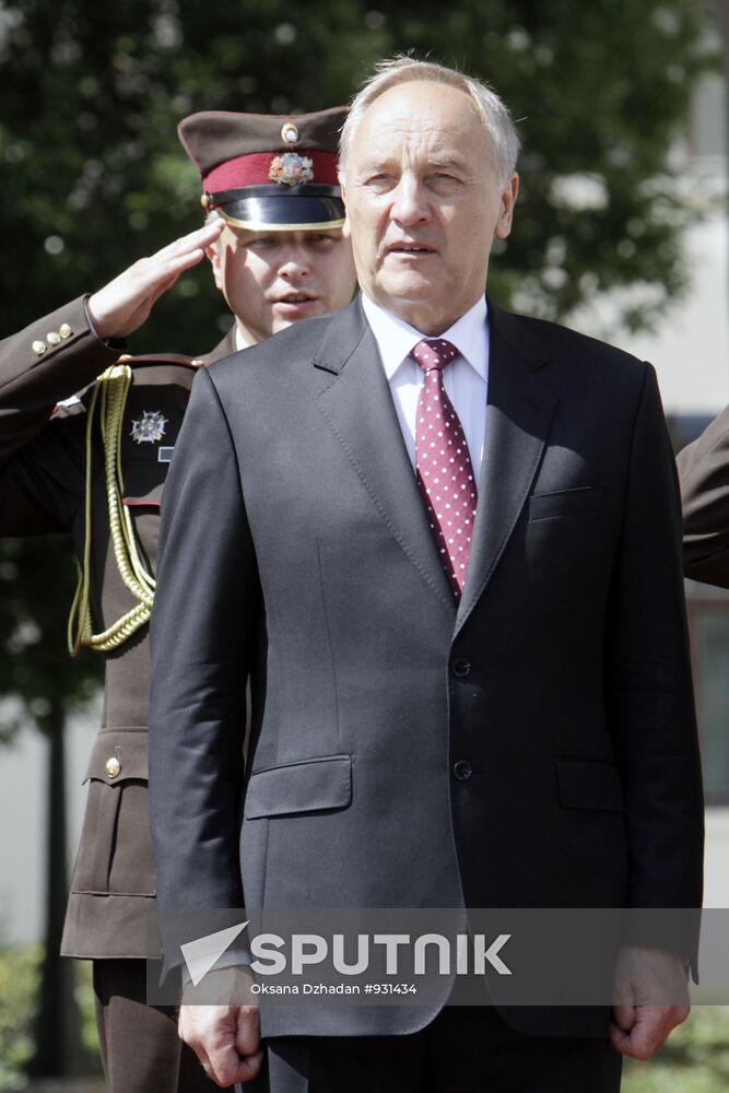 New Latvian president Andris Berzins inaugurated