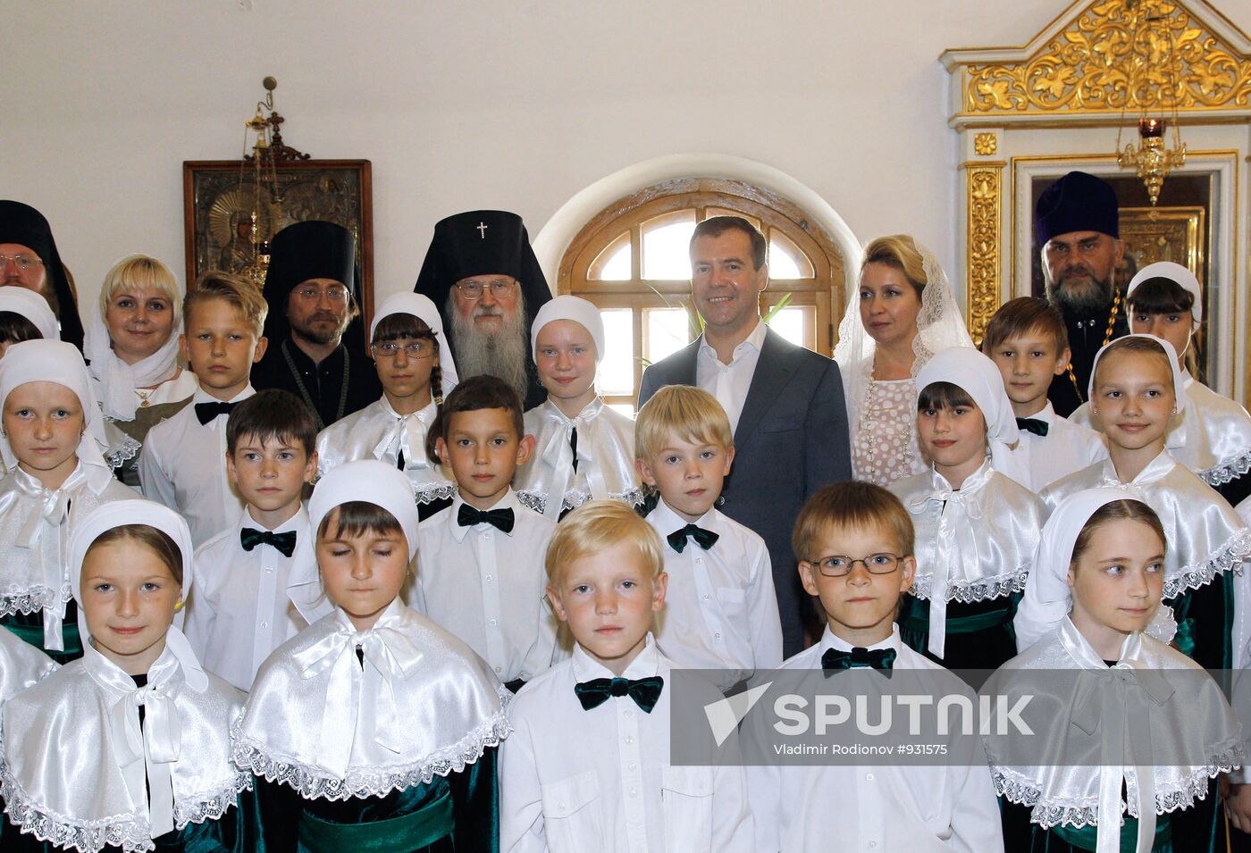 President Medvedev, First Lady visit Murom