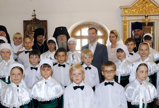 President Medvedev, First Lady visit Murom
