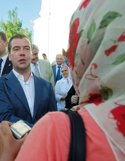 President Medvedev, First Lady visit Murom